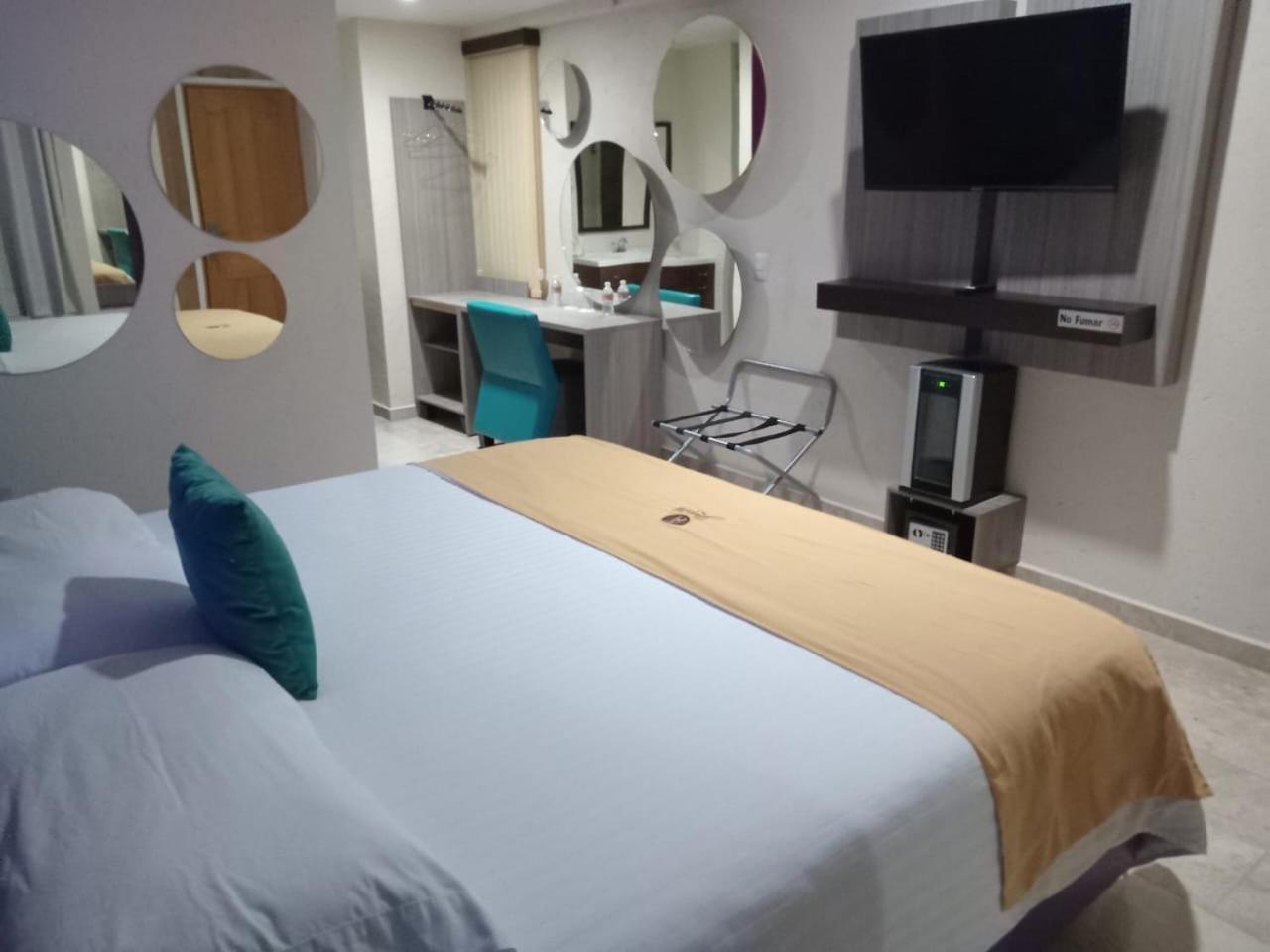 Hotel Yahalis Jilotepec de Abasolo Ngoại thất bức ảnh